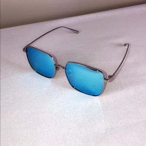 SEA BLUE. Silver frame sunglasses